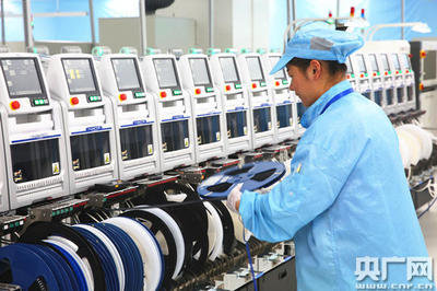 长沙智能终端产业园比亚迪电子项目首批产品成功下线